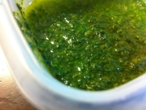 ジェノバソース(バジルソース)